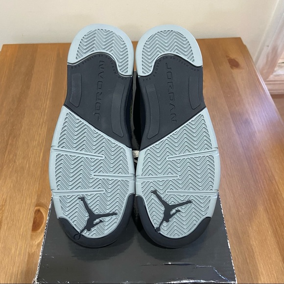 NWT Jordan 5 Retro (PS) Black/Metallic Silver Kids 3Y - Picture 5 of 6